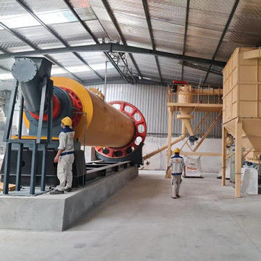 Μέγεθος L*W*H M Μέγεθος Quartz Sand Ball Mill για την παραγωγή σκόνης από την εταιρεία Guote